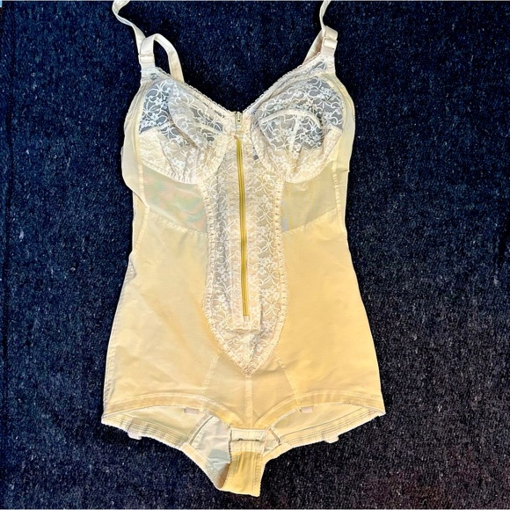 Vintage Lace Cream Bodysuit